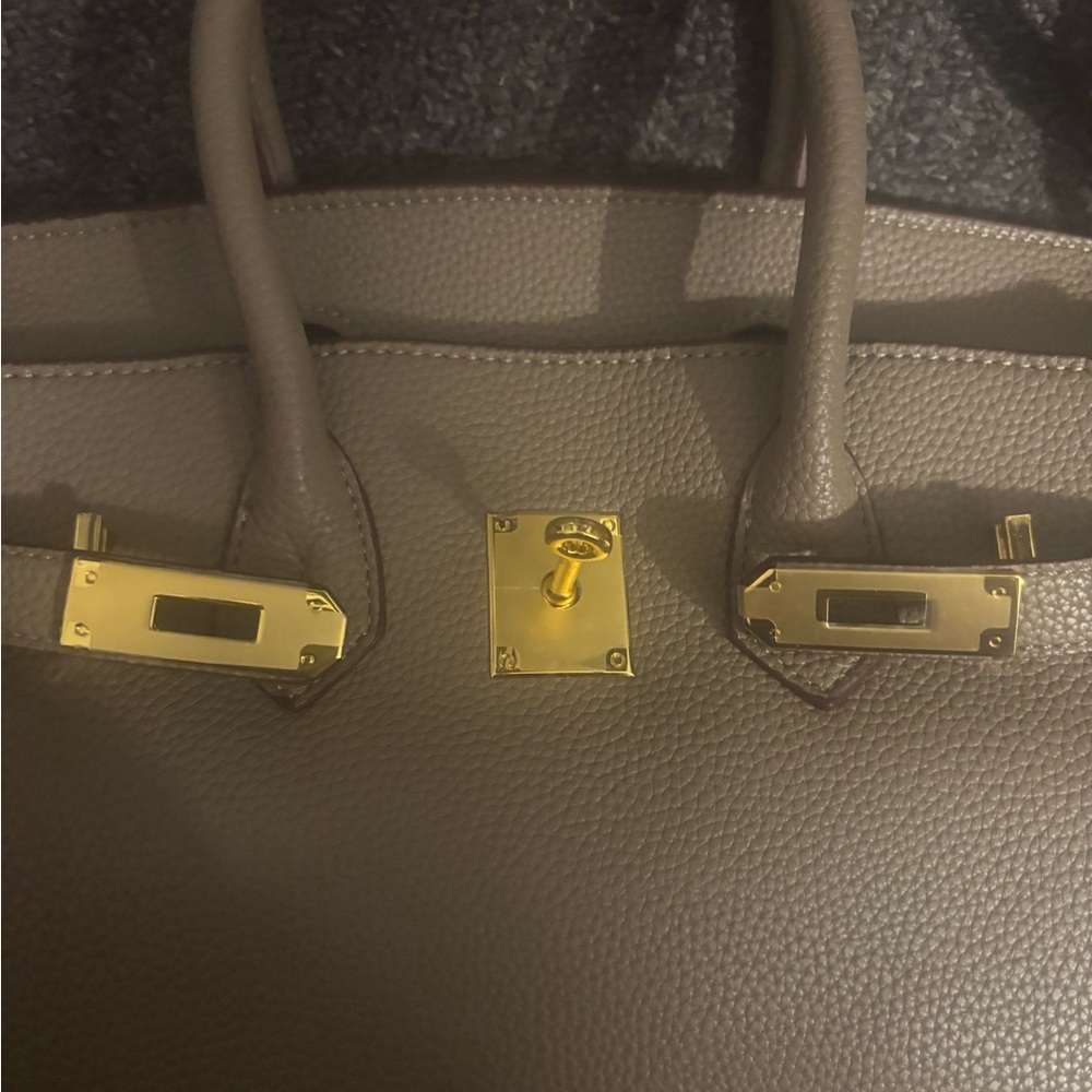 More photos for the designer style bag